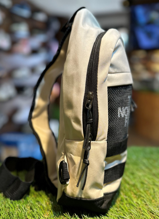 کیف کراس بادی the north face