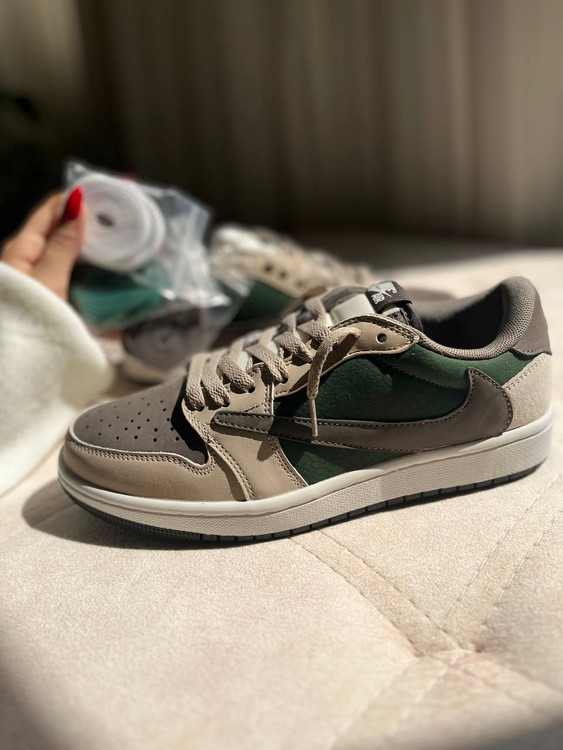 کتونی مردانه نایک تراویس