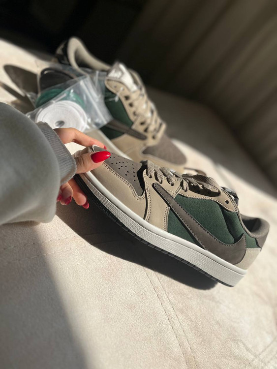 کتونی مردانه نایک تراویس