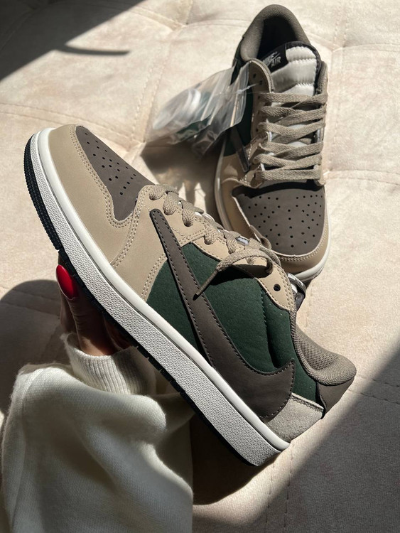 کتونی مردانه نایک تراویس