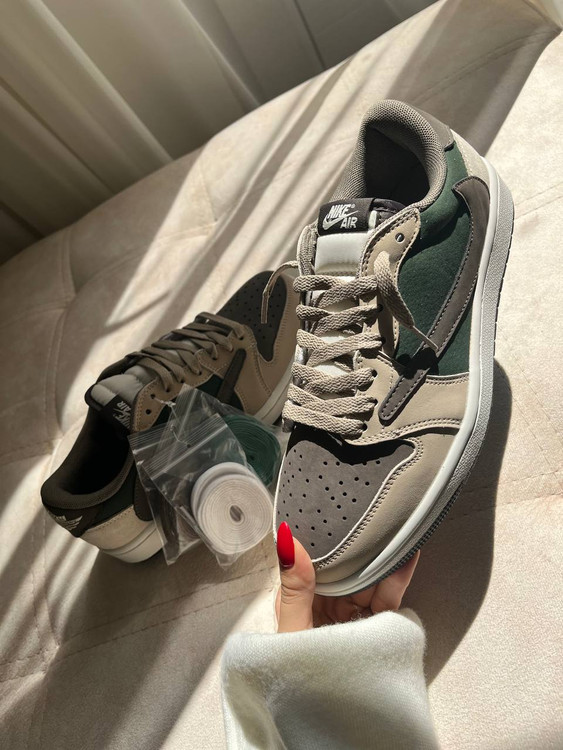 کتونی مردانه نایک تراویس