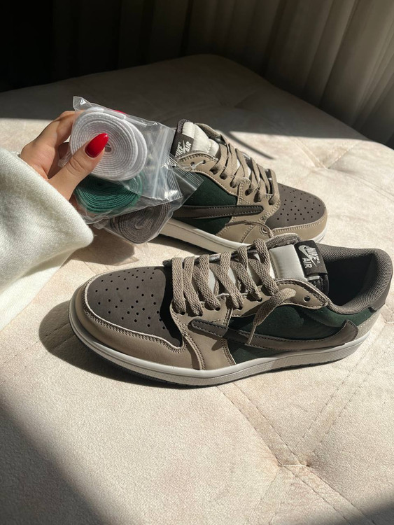 کتونی مردانه نایک تراویس