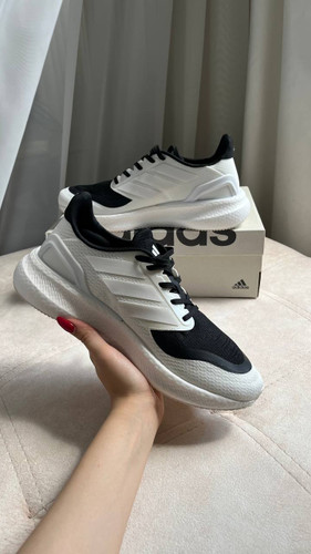 کتونی مردانه ادیداس اورجینال