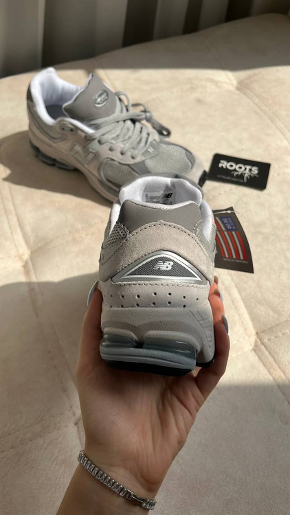 کتونی مردانه نیو بالانس 2002R