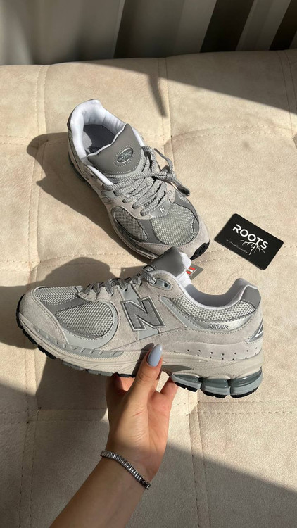 کتونی مردانه نیو بالانس 2002R