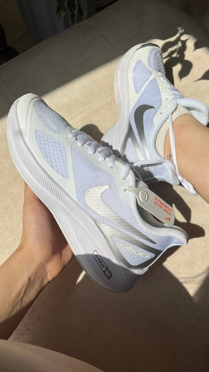 کتونی نایک زنانه مدل guide 10 سفید