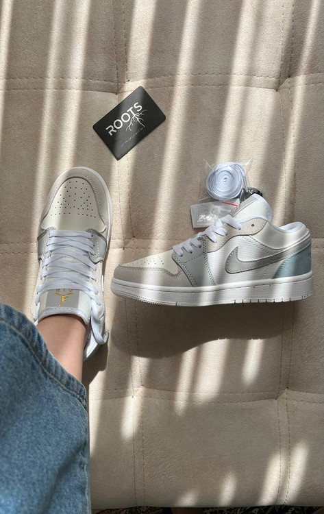 کتونی زنانه نایک جردن وارداتی سفید