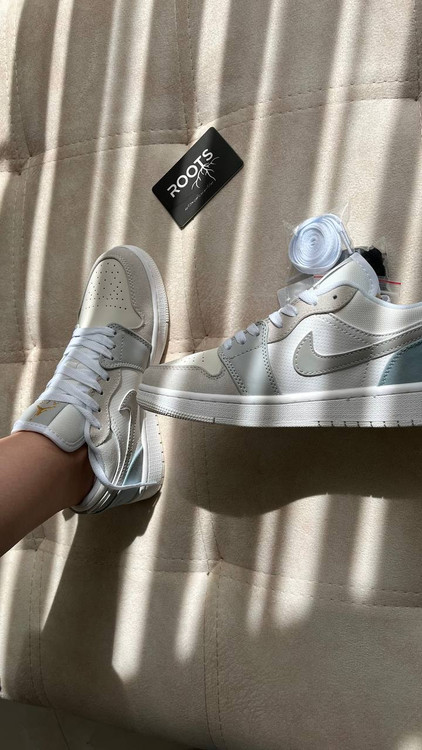 کتونی زنانه نایک جردن وارداتی سفید