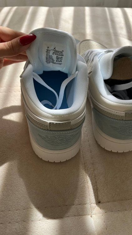 کتونی زنانه نایک جردن وارداتی سفید