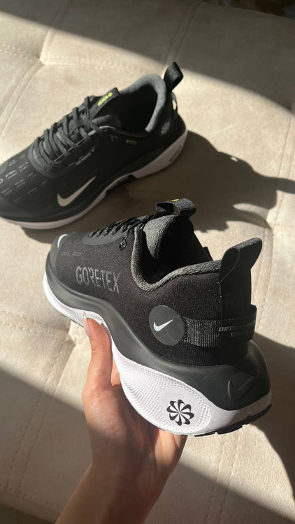 کتونی مردانه نایک مشکی رانینگ گورتکس