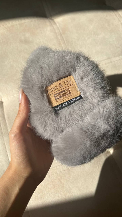 گوشگیر زمستانه ی پشمی رنگ توسی گرم و نرم