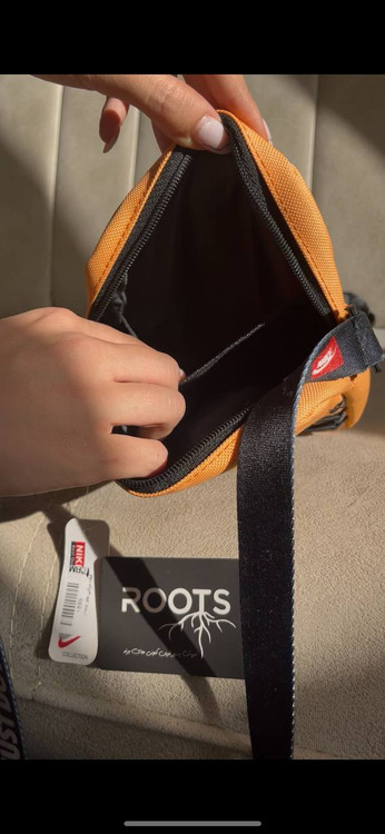 کراس بگ برزنتی NIKE رنگ نارنجی دو زیپ با بند دوشی