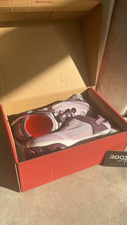 کتونی زنانه آب نوردی رنگ صورتی بنفش وارداتی