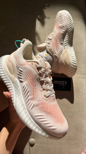 کتونی زنانه ادیداس اورجینال