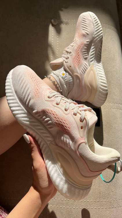 کتونی زنانه ادیداس سبک و راحت