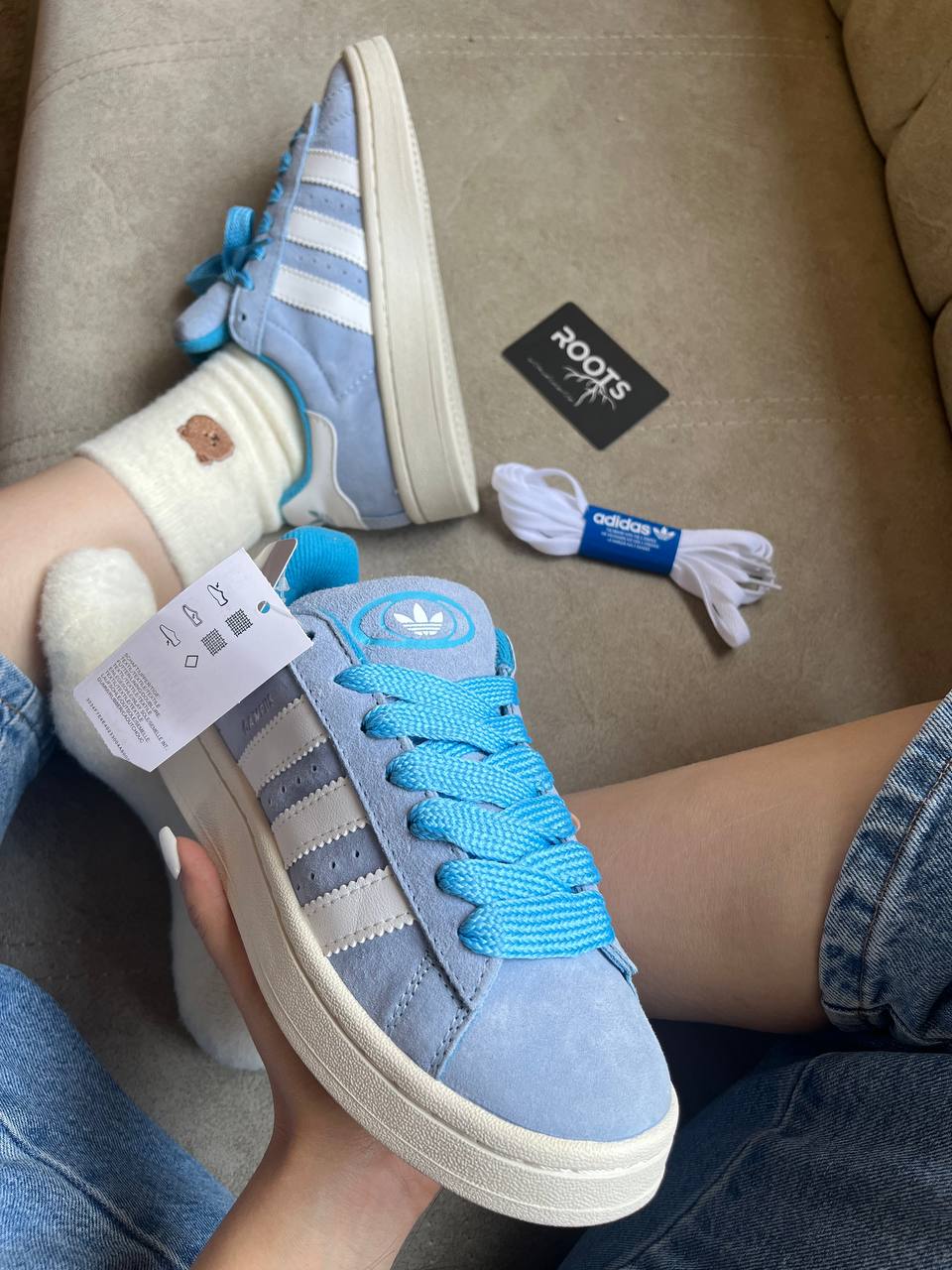 کتونی زنانه اورجینال وارداتی آدیداس