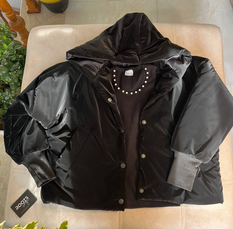 کاپشن زنانه کلاه دار آستین انگشتی دار مشکی