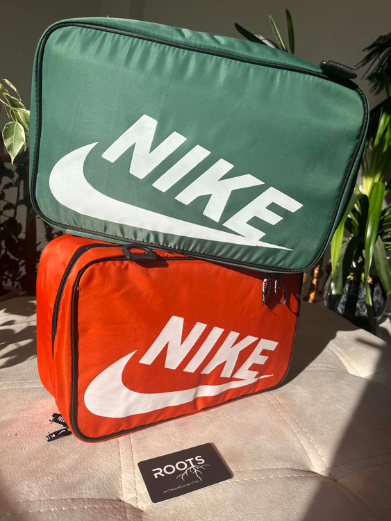 شوزبگ برزنتی نایکی با بند قابل تنظیم