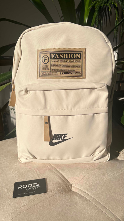 کوله پستی نایک