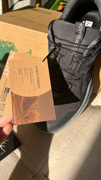 کتونی مردانه خارجی راحت مقاوم و سبک