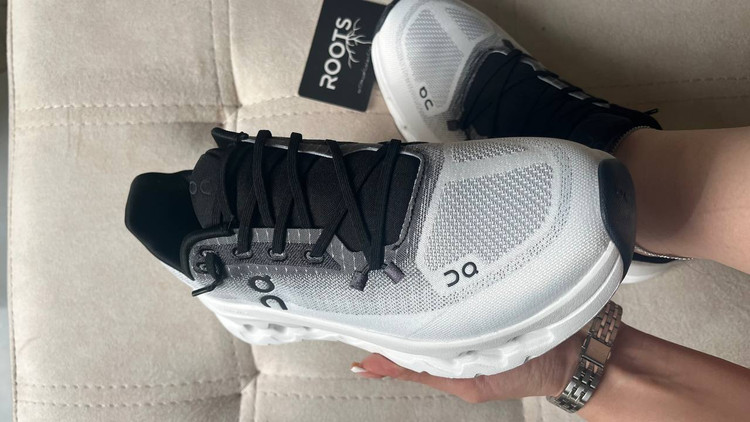 کتونی اورجینال برند QC زنانه سفید