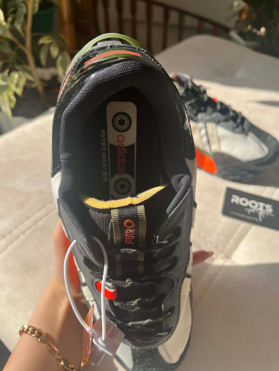 ادیداس مردانه کلاسیک